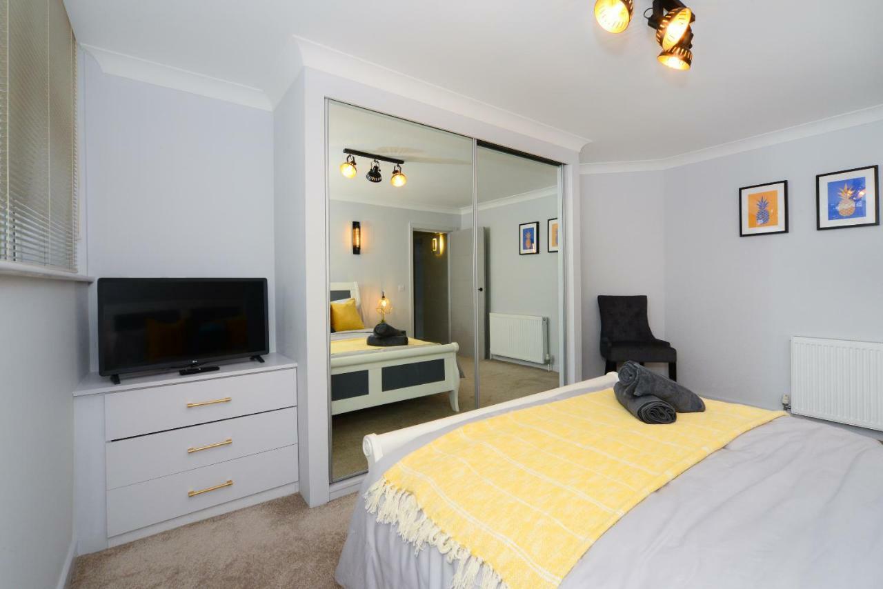 Beautiful Apartment Near Bournemouth, Poole & Sandbanks Eksteriør billede